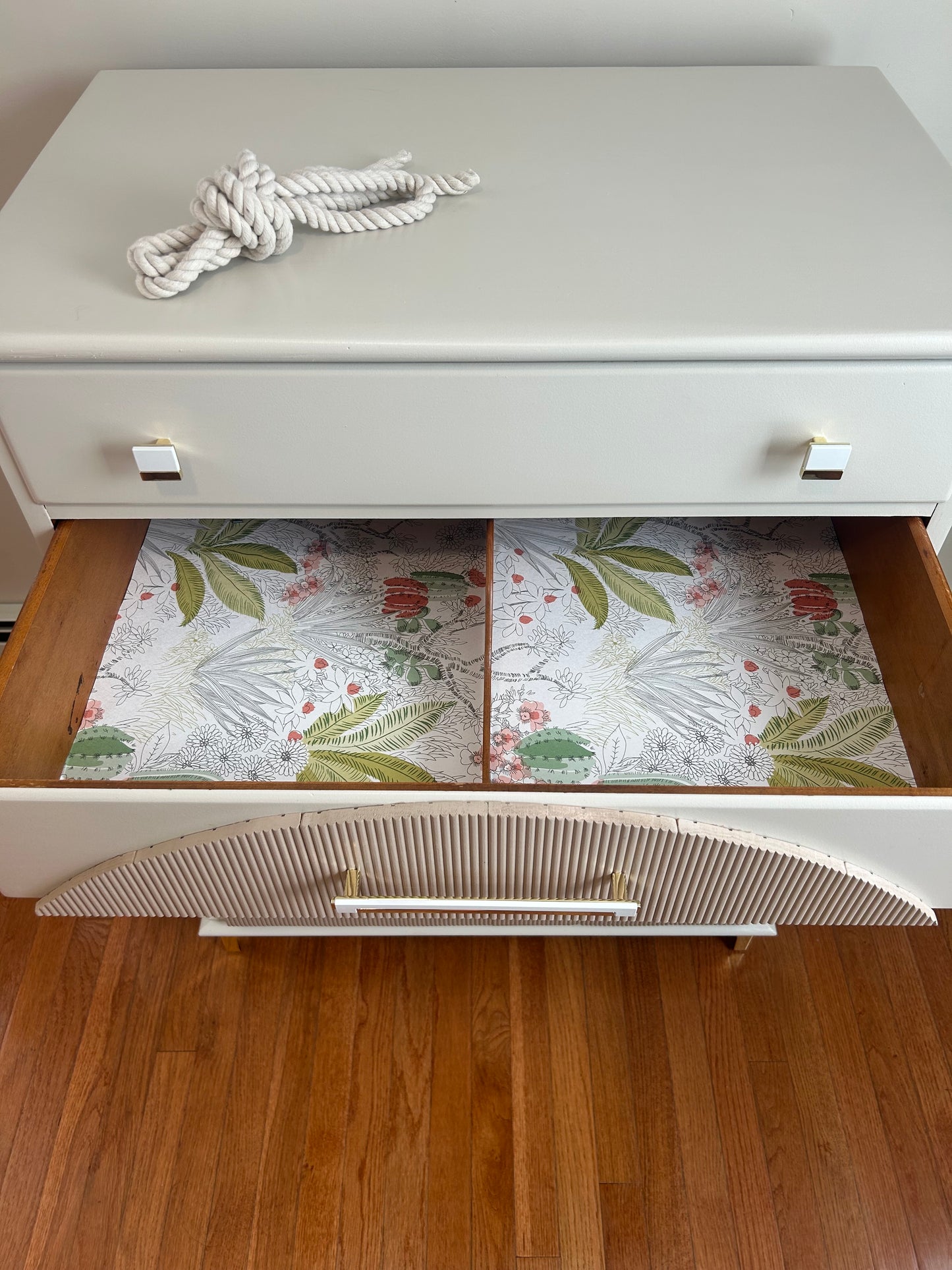 Aged Beige Bedroom Chest 5 Drawer Dresser, Updated Hardware and Fun Appealing liner