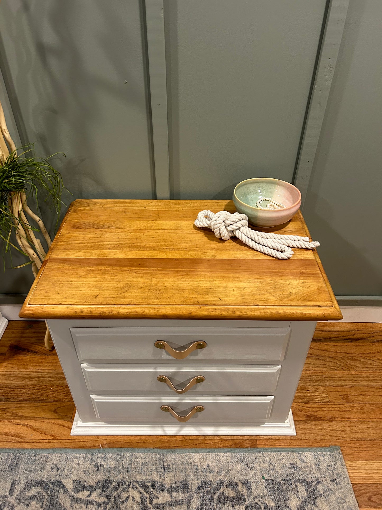 Aged Beige 3 Drawer Nightstand/ Side table
